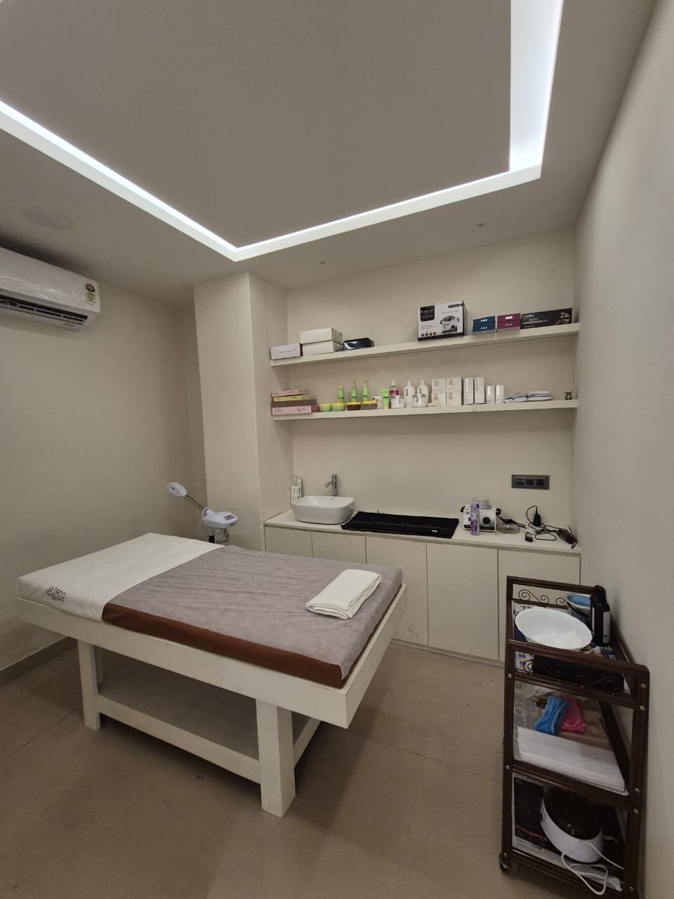 Relaxing body ritual at Boho Studio